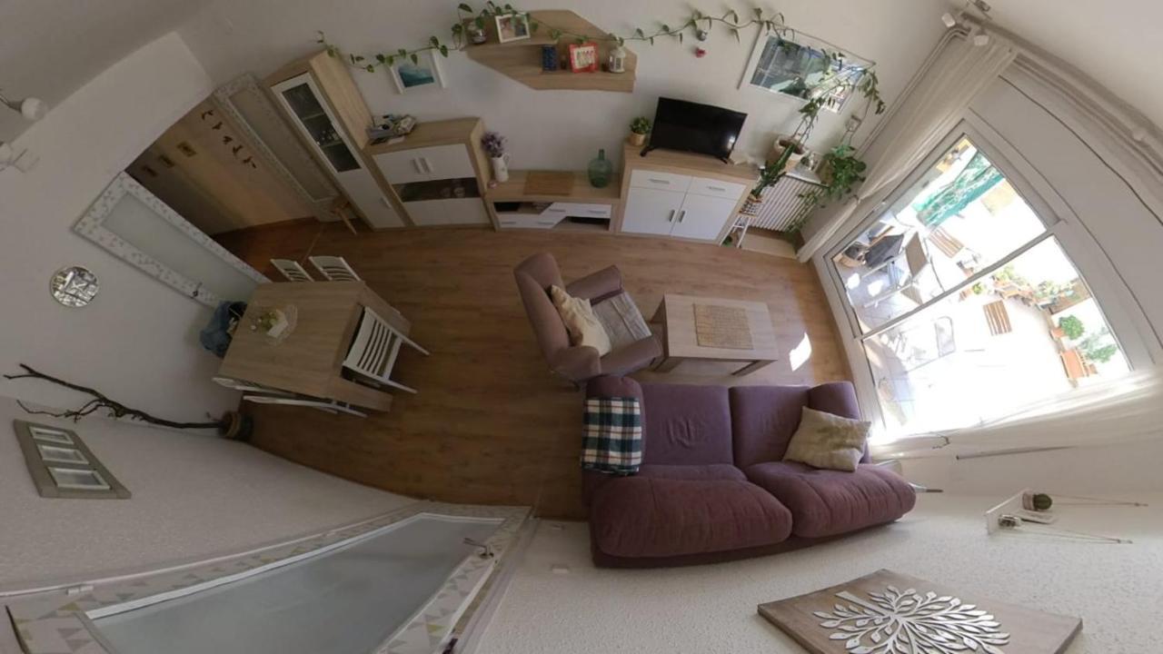 Habitacion Con Patio En Piso Compartido 卡佩利亚德斯 外观 照片
